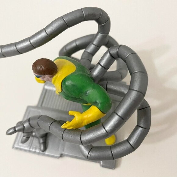 2011 Marvel Spiderman Villain Dr Octopus 3 Inch Tall Action Figure on Base - Picture 8 of 14